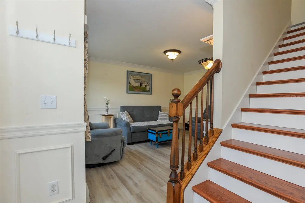 10 Cat Tail Circle Rindge NH 03461