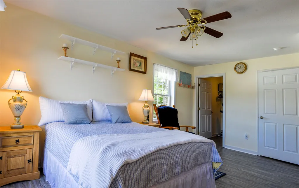 10 Cat Tail Circle Rindge NH 03461