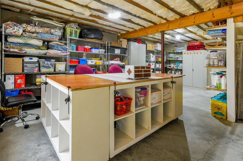 10 Cat Tail Circle Rindge NH 03461