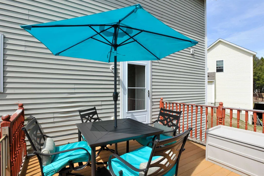 10 Cat Tail Circle Rindge NH 03461