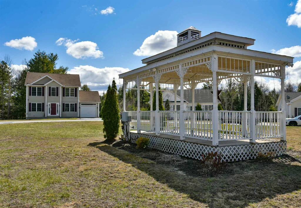 10 Cat Tail Circle Rindge NH 03461