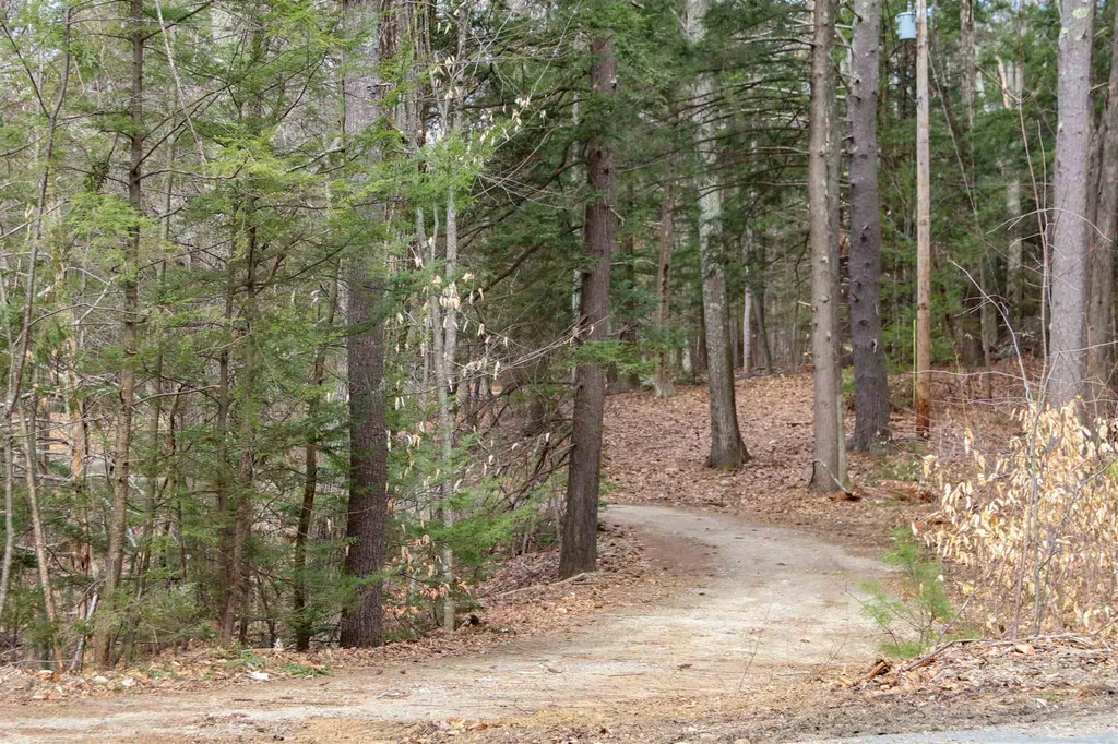 33 Old Candia Road Deerfield NH 03037
