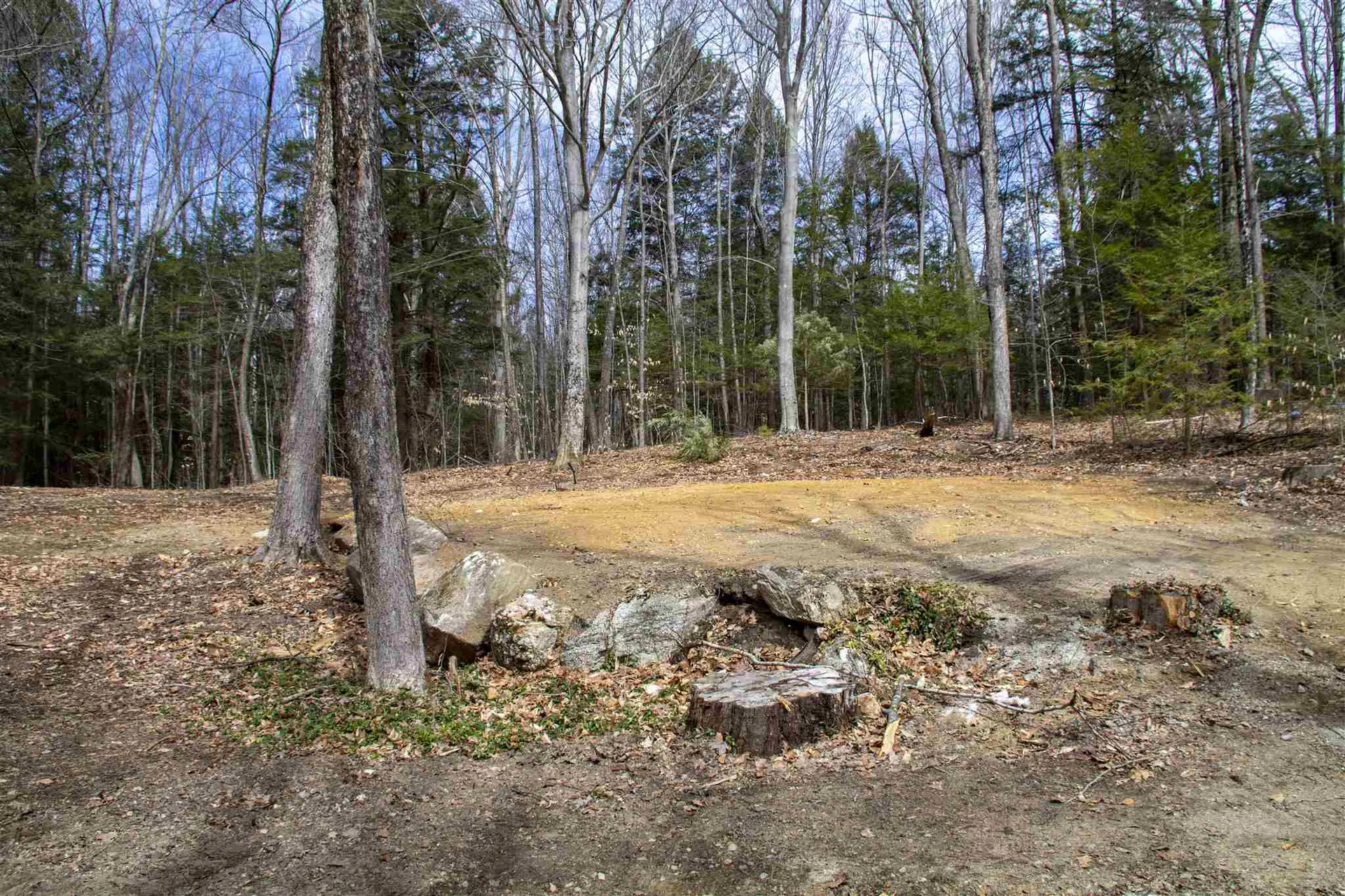 33 Old Candia Road Deerfield NH 03037