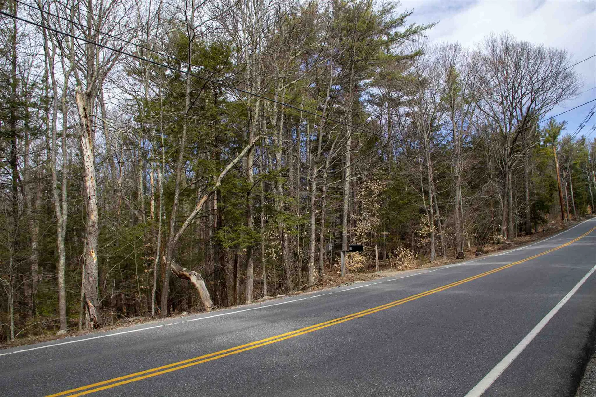 33 Old Candia Road Deerfield NH 03037