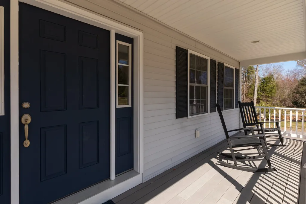 98 Dominic Drive Barrington NH 03825