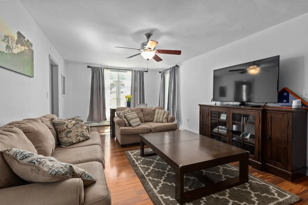 98 Dominic Drive Barrington NH 03825