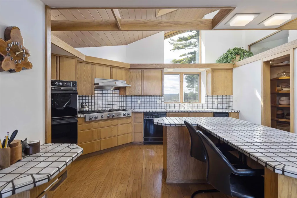 221 Bradley Hill Road Norwich VT 05055
