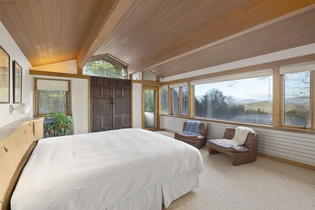 221 Bradley Hill Road Norwich VT 05055