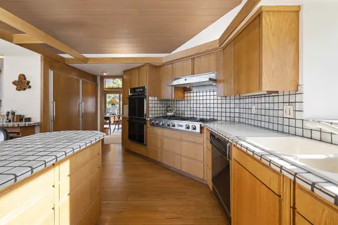 221 Bradley Hill Road Norwich VT 05055