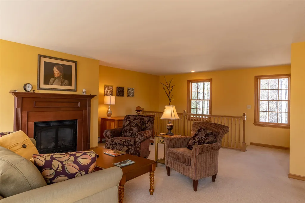 19 Brebeuf Terrace Leicester VT 05733