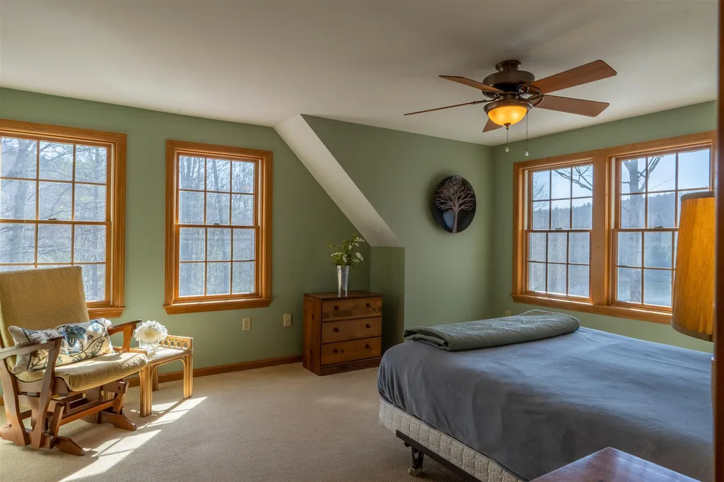 19 Brebeuf Terrace Leicester VT 05733