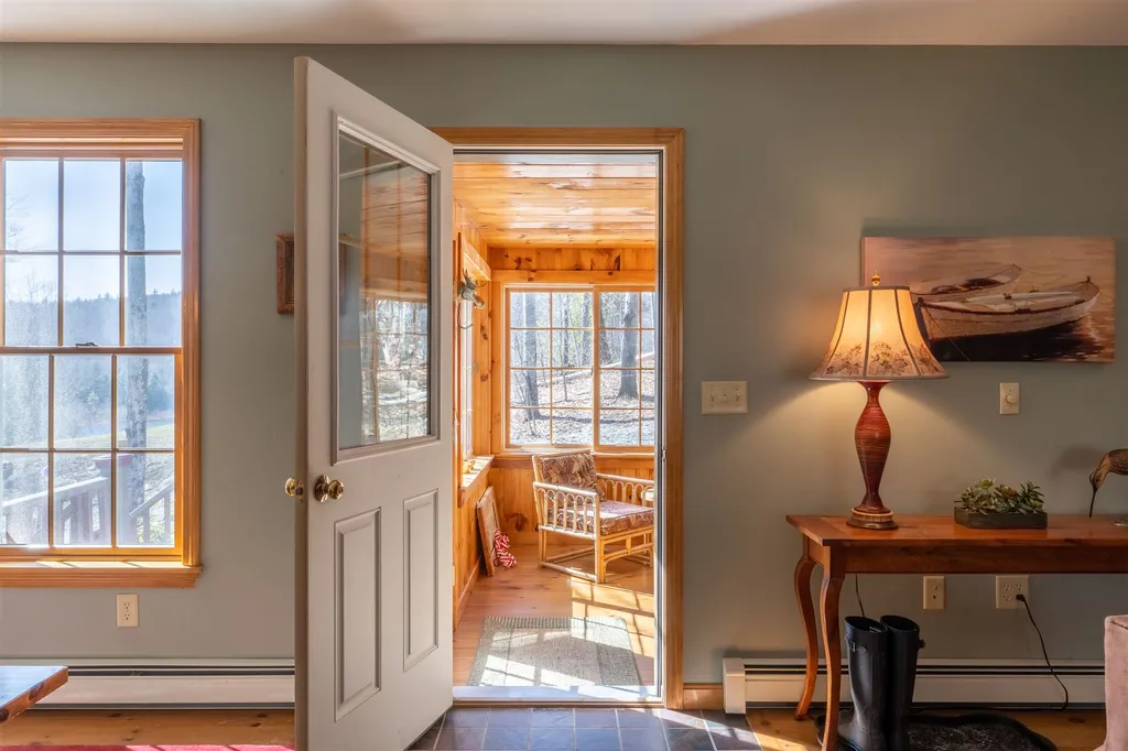 19 Brebeuf Terrace Leicester VT 05733