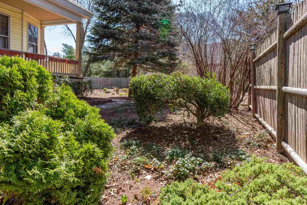 26 1/2 Charles Street Rochester NH 03867
