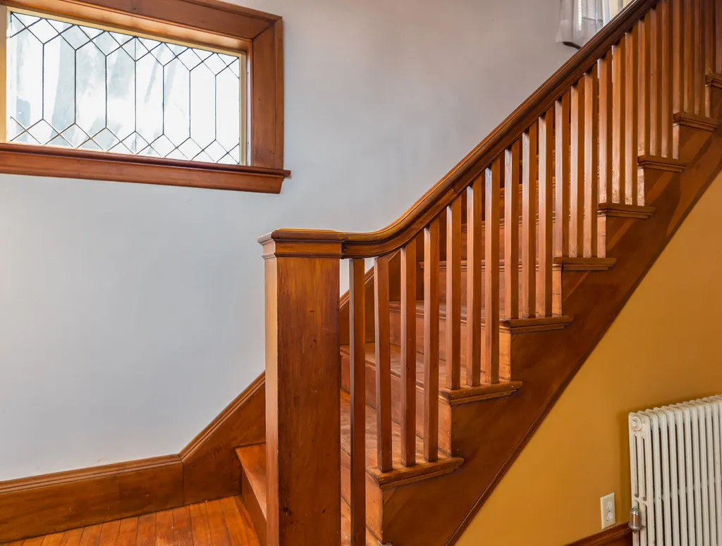 26 1/2 Charles Street Rochester NH 03867