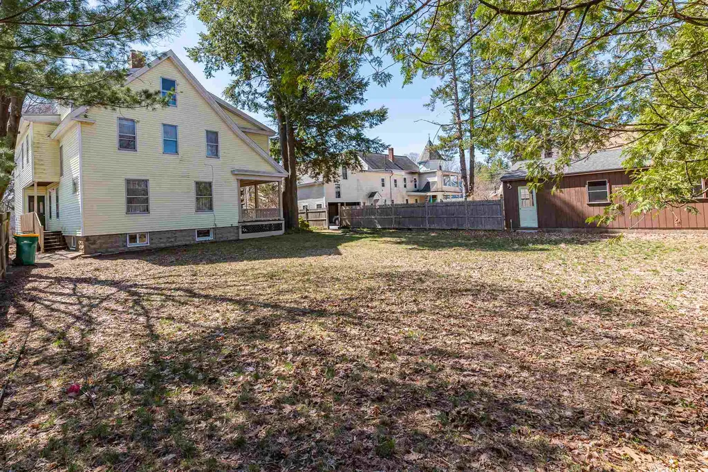 26 1/2 Charles Street Rochester NH 03867