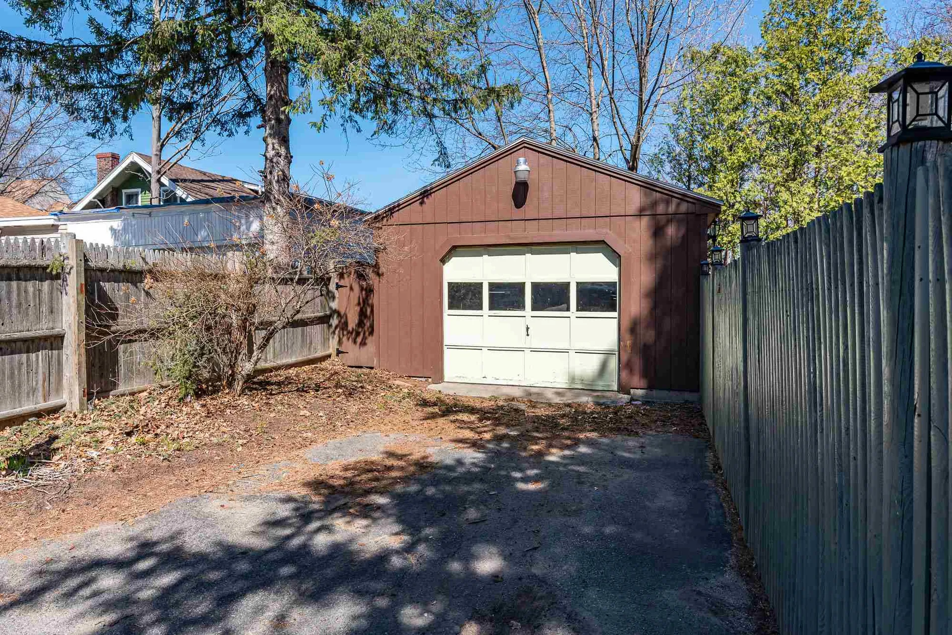 26 1/2 Charles Street Rochester NH 03867