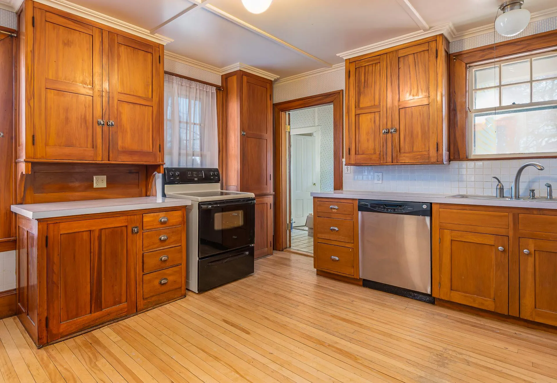 26 1/2 Charles Street Rochester NH 03867
