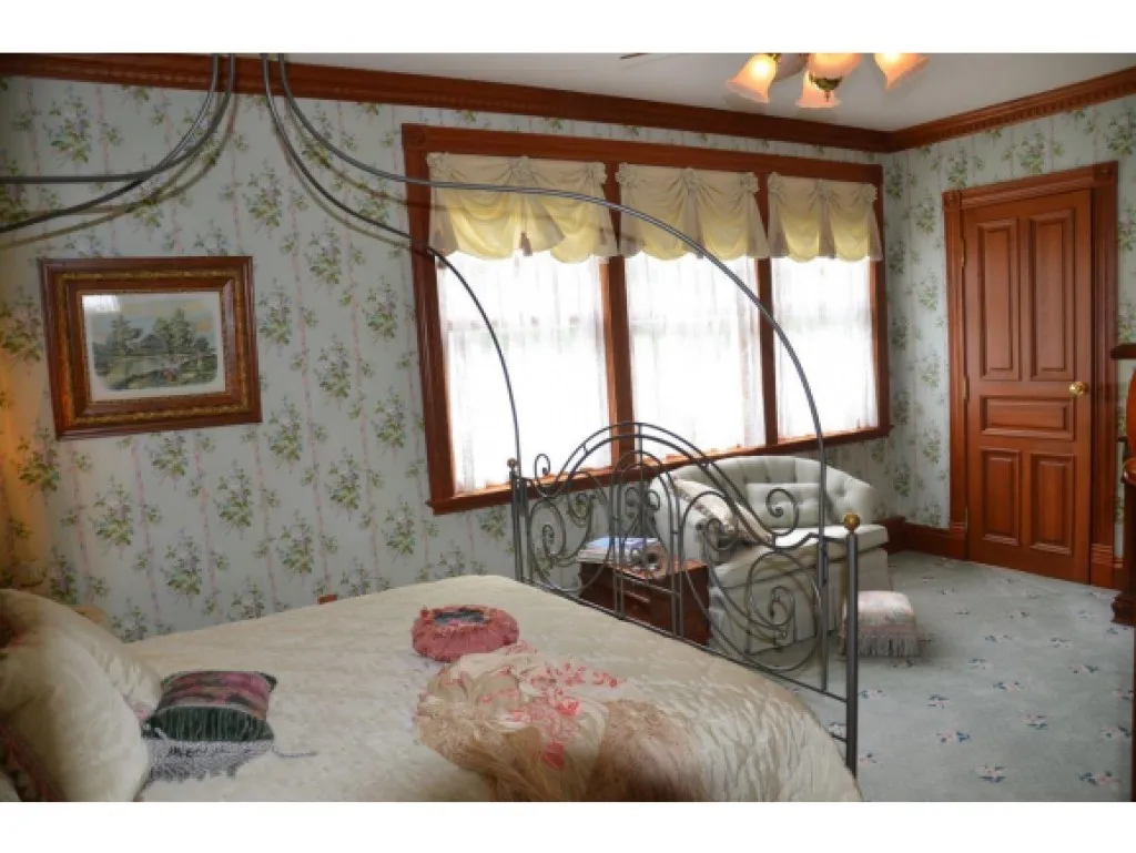 270 Edgewater Drive Gilford NH 03249