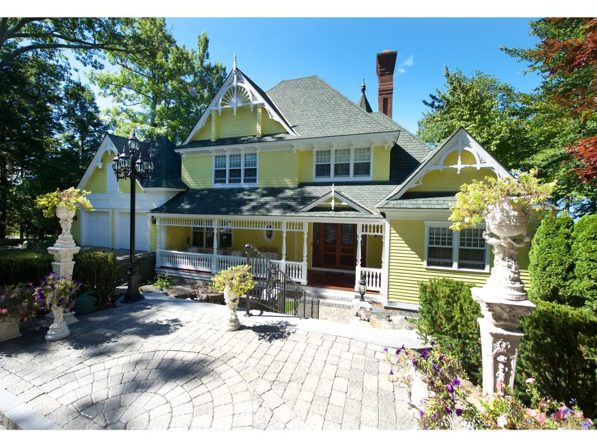 270 Edgewater Drive Gilford NH 03249