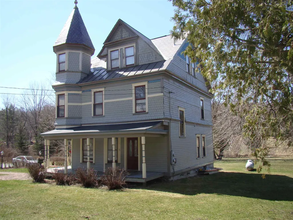 2472 Vt Route 31 Poultney VT 05764