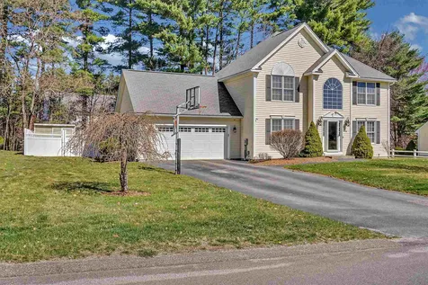 16 Ellie Drive Merrimack NH 03054