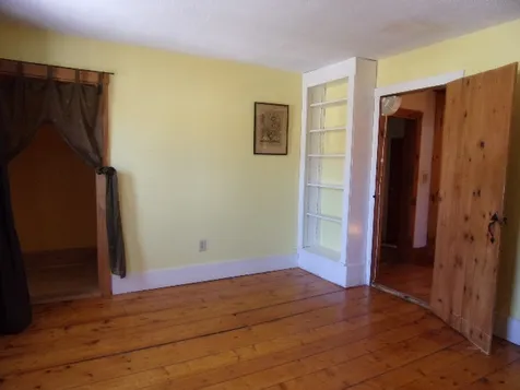 423 S Main Street Brattleboro VT 05301