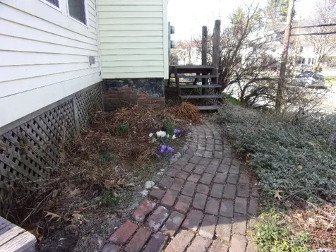 423 S Main Street Brattleboro VT 05301