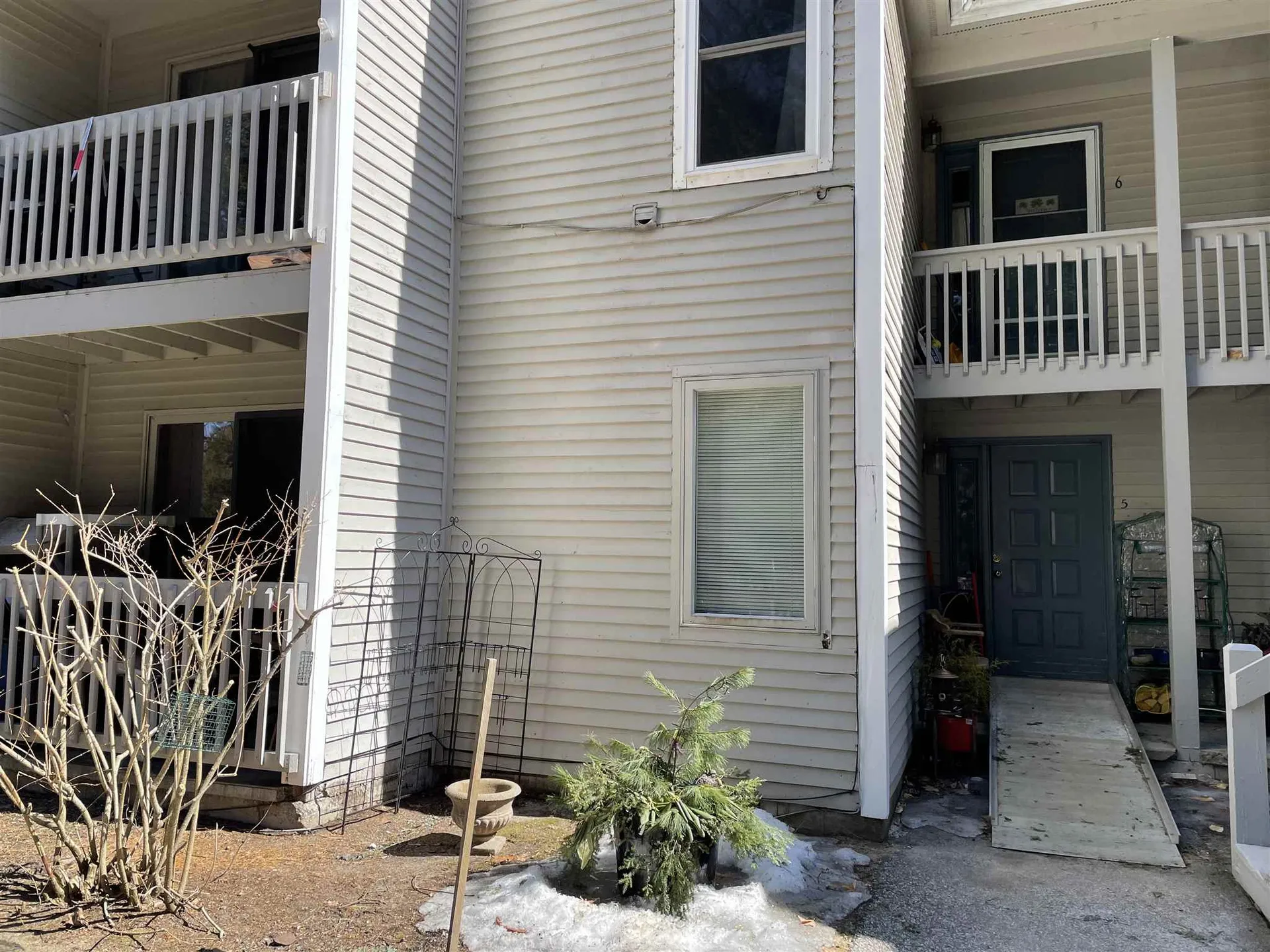 329 Old Lakeshore Road Gilford NH 03249