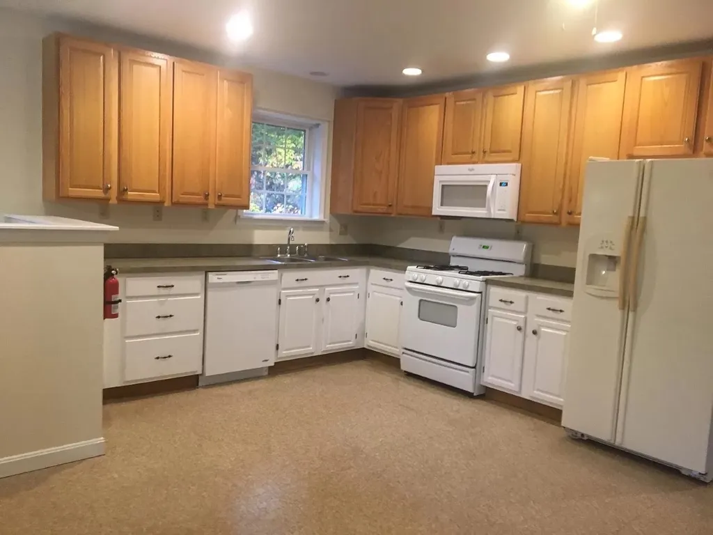 124 Evergreen Drive New Hampton NH 03256