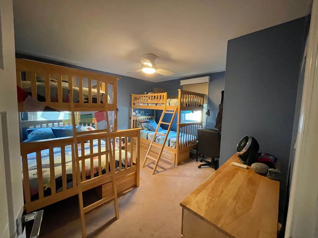4 Groveland Street Seabrook NH 03874