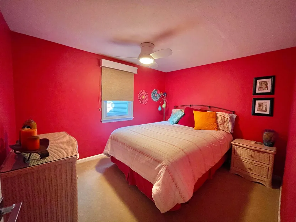 4 Groveland Street Seabrook NH 03874