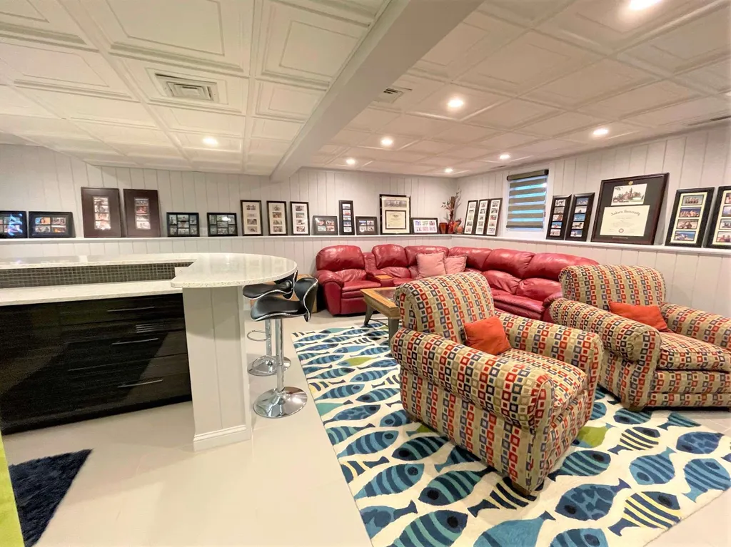 4 Groveland Street Seabrook NH 03874
