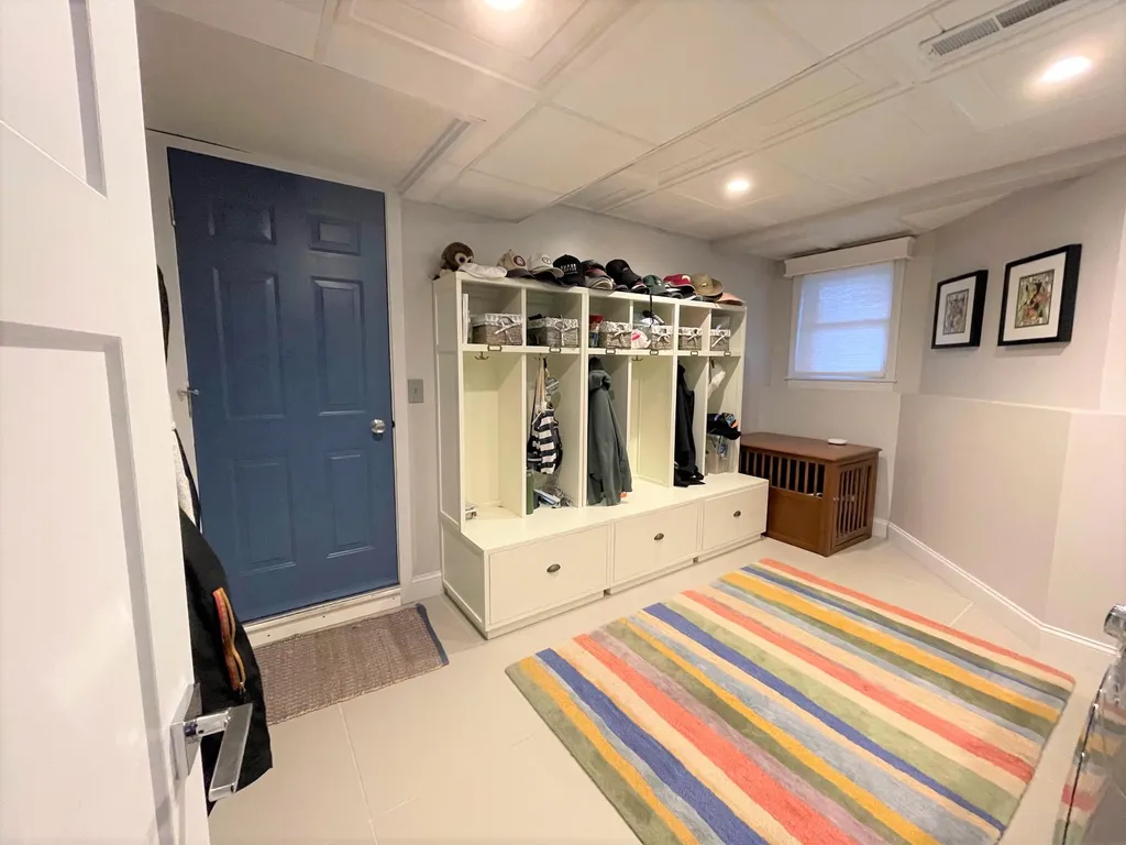 4 Groveland Street Seabrook NH 03874