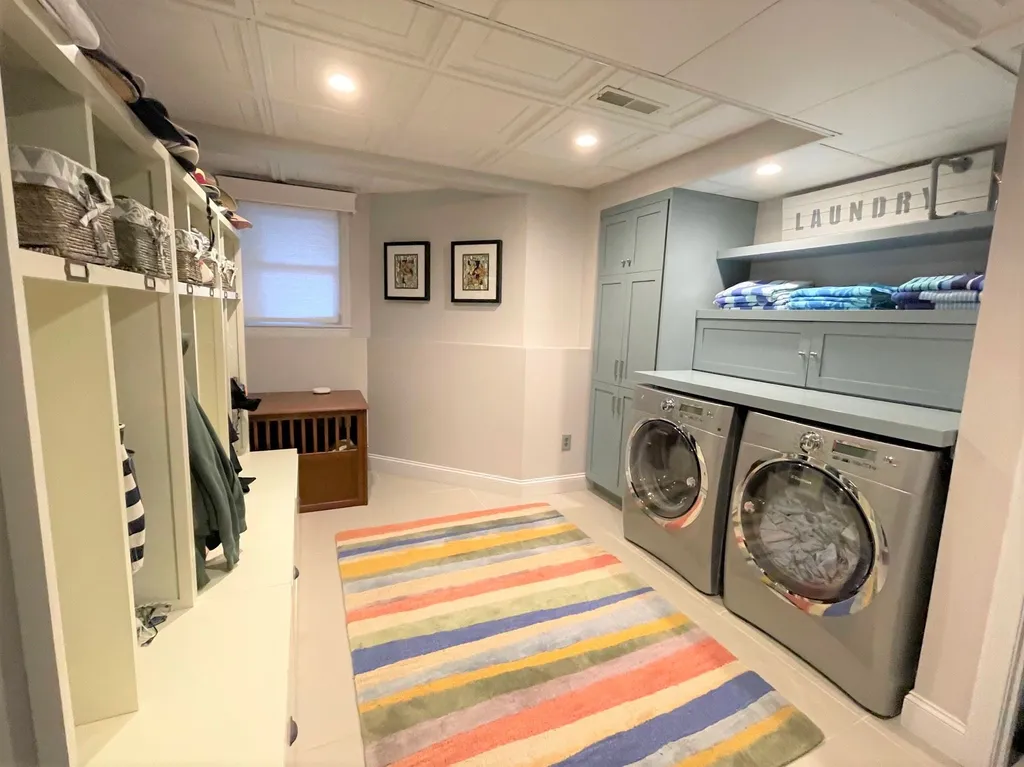 4 Groveland Street Seabrook NH 03874