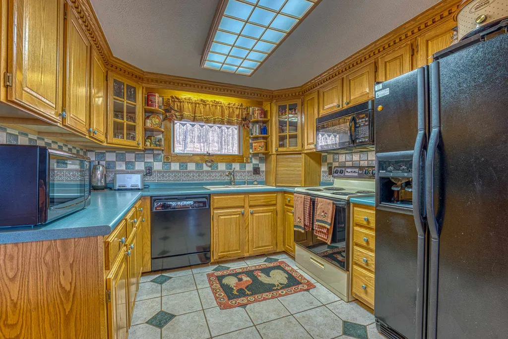 136 Pond Road Campton NH 03223