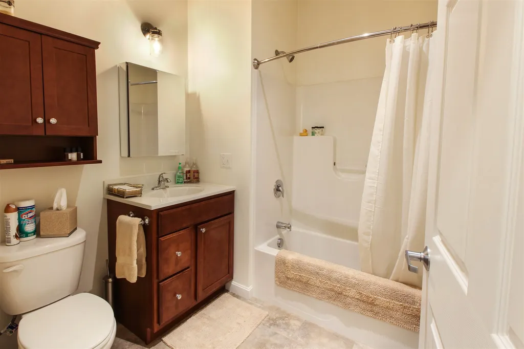 2 Village Court Grand Isle VT 05458