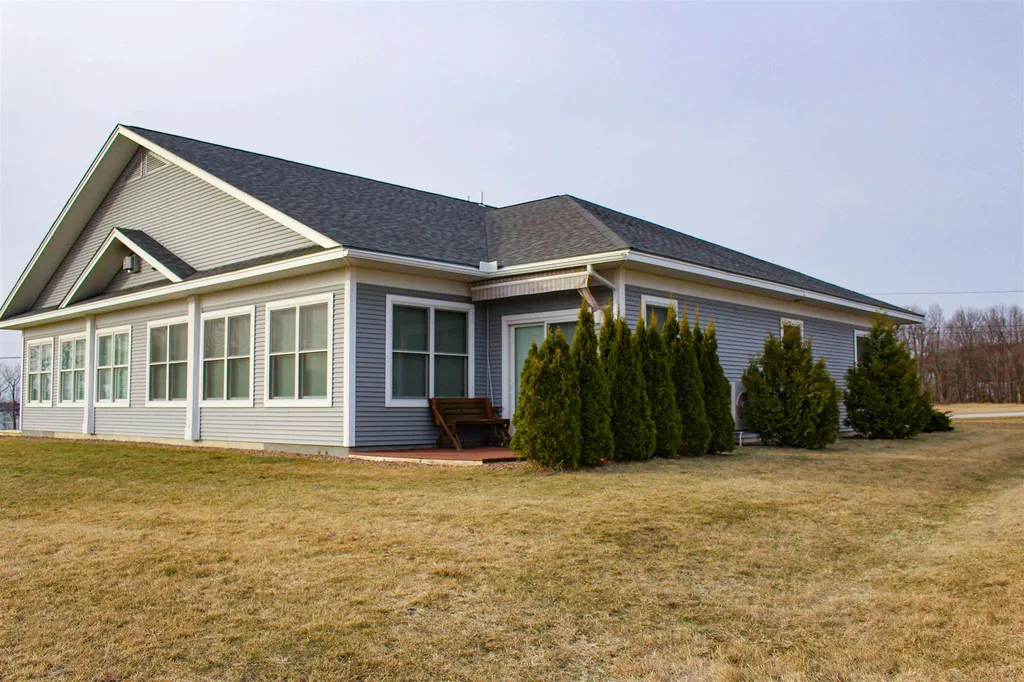 2 Village Court Grand Isle VT 05458