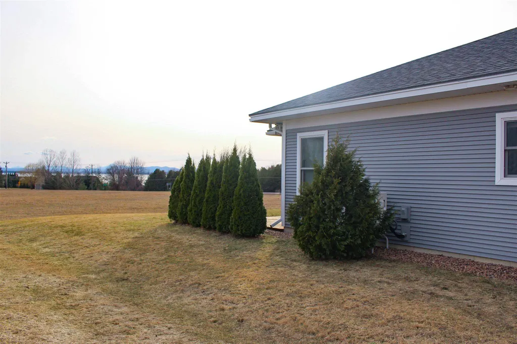 2 Village Court Grand Isle VT 05458