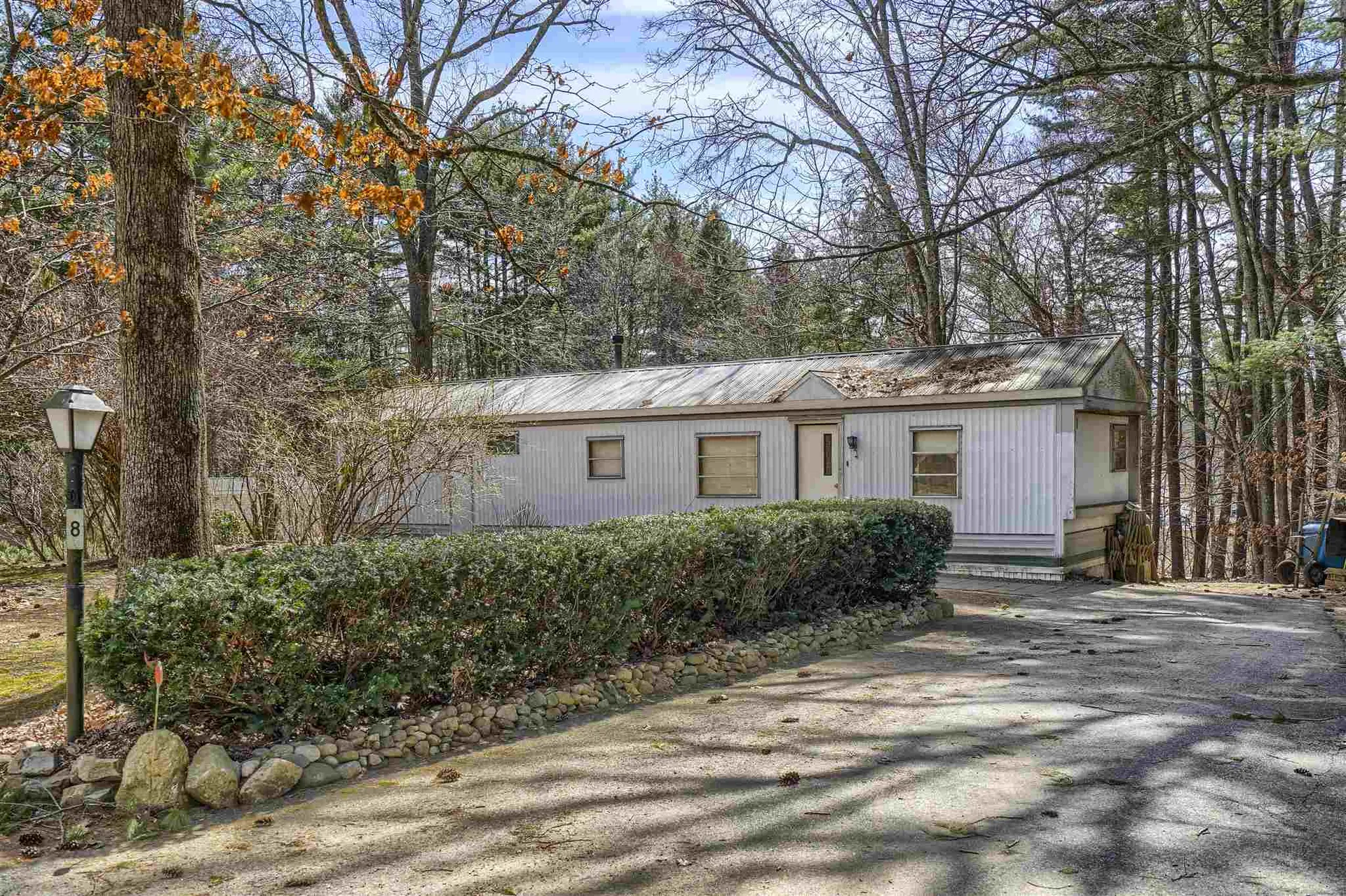 8 Spring Street Raymond NH 03077