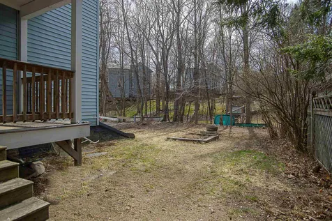15 Walker Place Brattleboro VT 05301