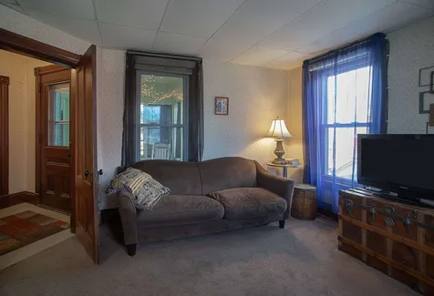 15 Walker Place Brattleboro VT 05301