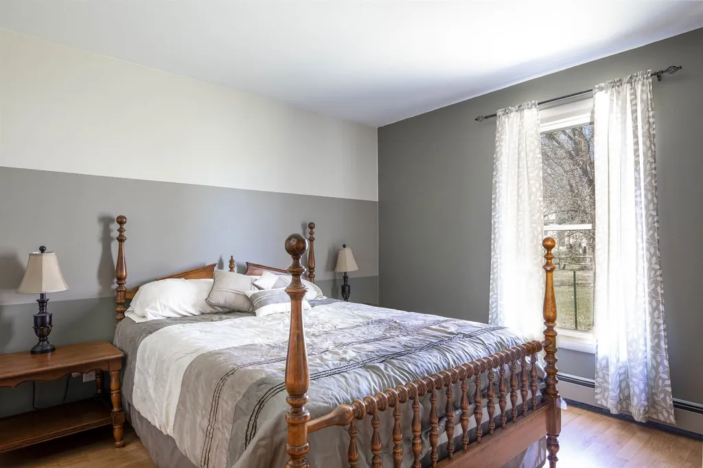 7 Courtney Drive Vergennes VT 05491