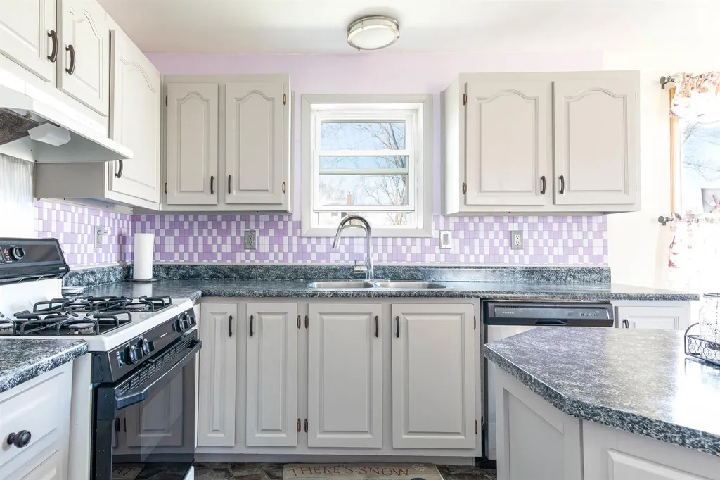 7 Courtney Drive Vergennes VT 05491