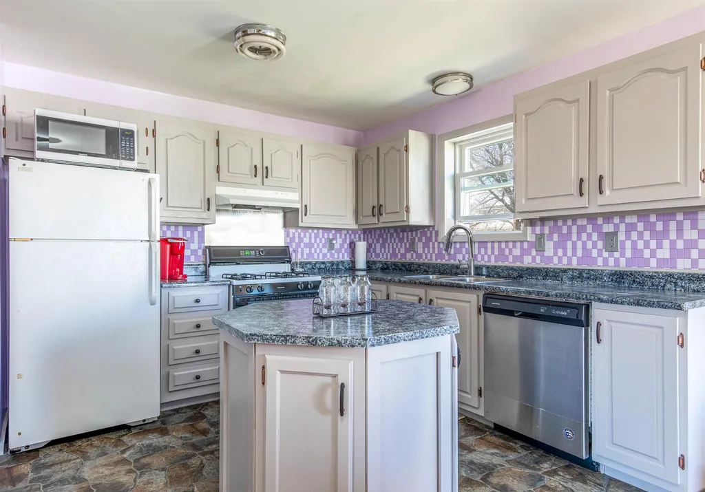 7 Courtney Drive Vergennes VT 05491