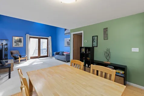 40 Glengarry Drive Stratham NH 03885