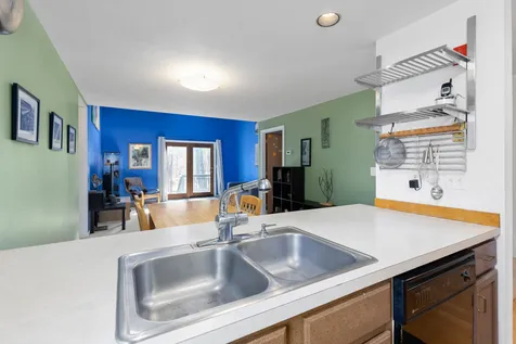 40 Glengarry Drive Stratham NH 03885