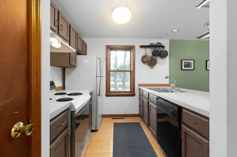 40 Glengarry Drive Stratham NH 03885