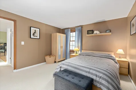 40 Glengarry Drive Stratham NH 03885