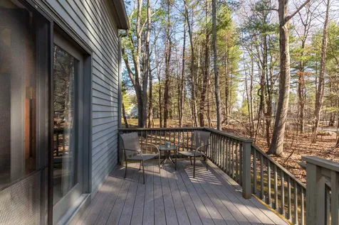 40 Glengarry Drive Stratham NH 03885