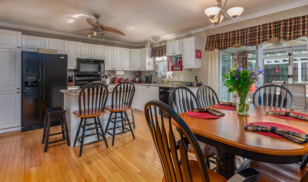 13 Charles Henry Way Seabrook NH 03874